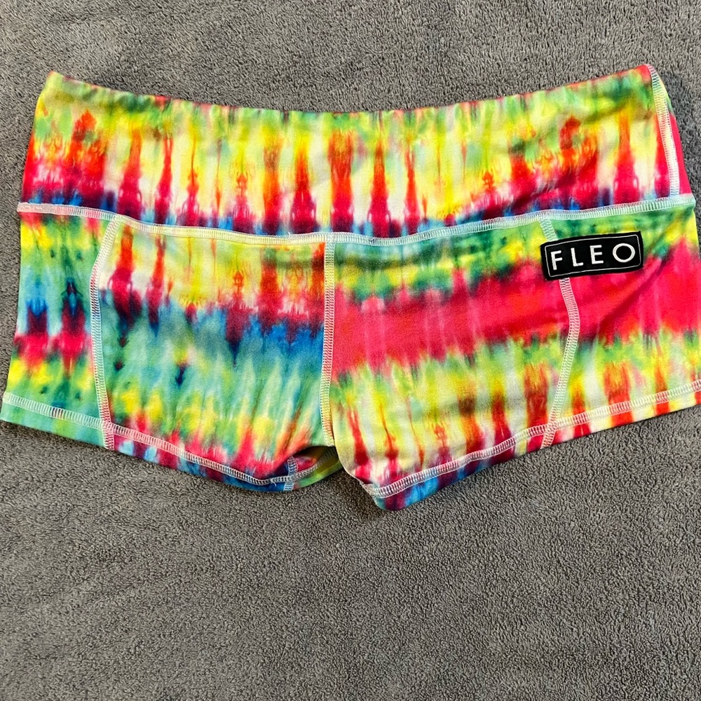 Tie dyed Fleo shorts. Size Large.